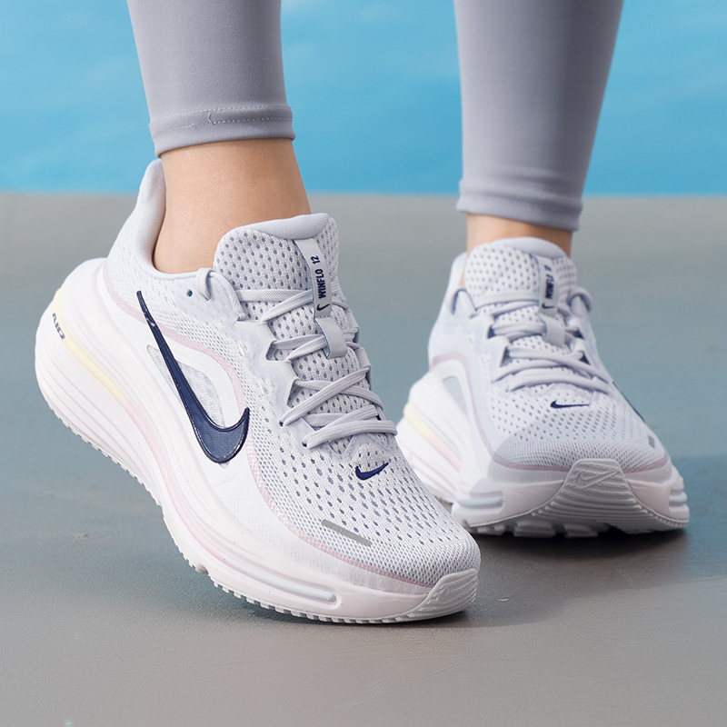 Lightweight Road Running Shoes - Chaussures Nike pour femmes, modèle original,